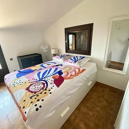 De 5 Chambres Avec Vue Sur La Mer Piscine Privee Et A Ajaccio A 6 Km De La Plage Ajaccio (Corsica)