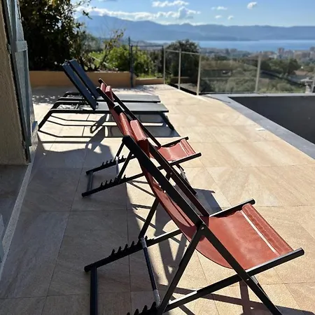 Vila De 5 Chambres Avec Vue Sur La Mer Piscine Privee Et A Ajaccio A 6 Km De La Plage Ajaccio (Corsica)